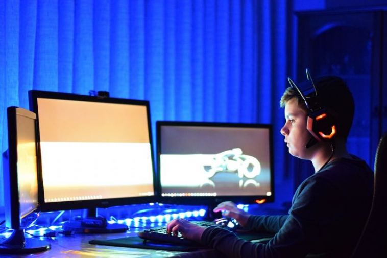 kind playing games online