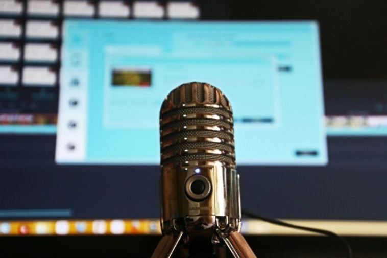 tips to make money from podcasting